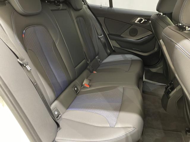 ＢＭＷ １シリーズ １１８ｄ Ｍスポーツ 2万Km 280.0万円 2023年式[098]の中古車詳細(愛知県)