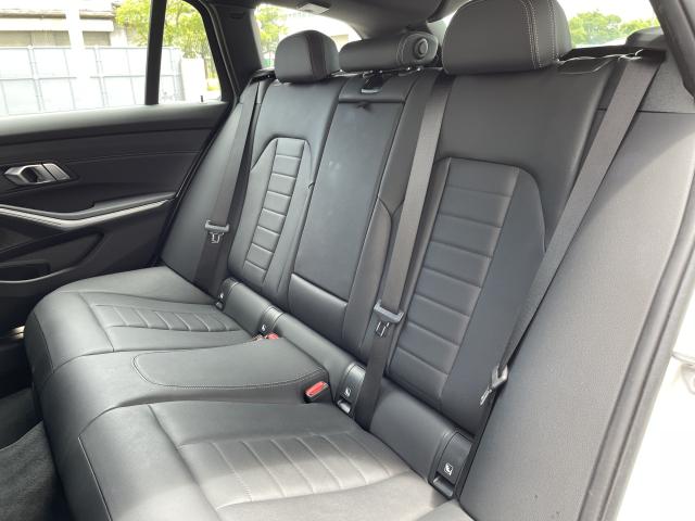ＢＭＷ ３シリーズ ３２０ｄ ｘＤｒｉｖｅツーリング Ｍスポーツ 1.8万Km 384.0万円 2021年式[123]の中古車詳細(愛知県)