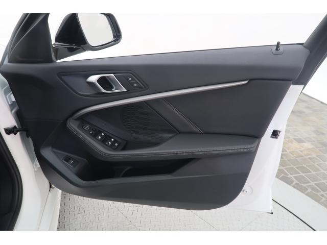 ＢＭＷ １シリーズ １１８ｄ Ｍスポーツ 2.1万Km 294.8万円 2023年式[999]の中古車詳細(愛知県)
