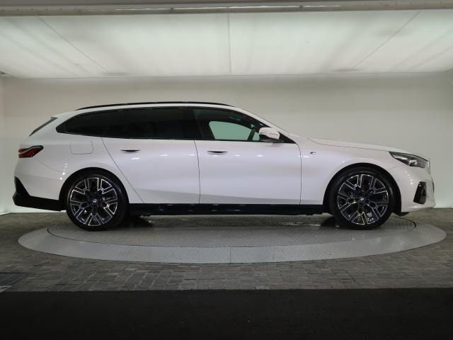 ＢＭＷ ５シリーズ ５２３ｄ ｘＤｒｉｖｅツーリング Ｍスポーツ 0.4万Km 699.8万円 2026年式[717]の中古車詳細(愛知県)