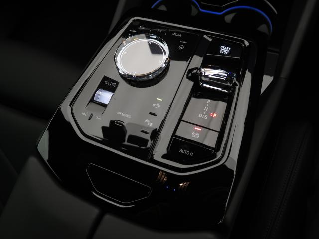 ＢＭＷ ５シリーズ ５２３ｄ ｘＤｒｉｖｅツーリング Ｍスポーツ 0.4万Km 699.8万円 2026年式[717]の中古車詳細(愛知県)