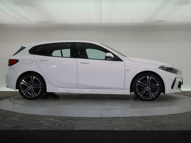 ＢＭＷ １シリーズ １１８ｄ Ｍスポーツ エディションジョイ＋ 3.4万Km 264.8万円 2021年式[297]の中古車詳細(愛知県)