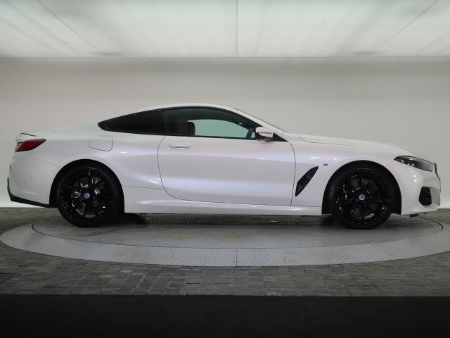 ＢＭＷ ８シリーズ ８４０ｉ クーペ エクスクルーシブ Ｍスポーツ 1.5万Km 819.8万円 2022年式[239]の中古車詳細(愛知県)