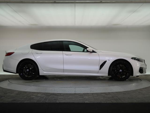 ＢＭＷ ８シリーズ ８４０ｉ グランクーペ エクスクルーシブ Ｍスポーツ 1.5万Km 824.8万円 2022年式[444]の中古車詳細(愛知県)