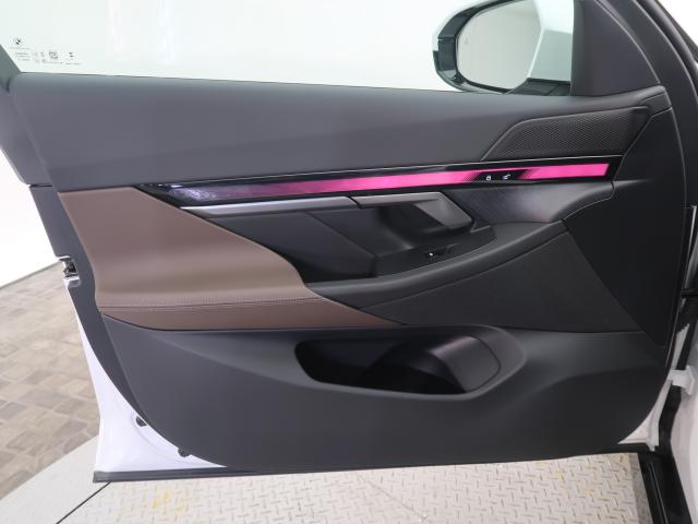 ＢＭＷ ５シリーズ ５２３ｄ ｘＤｒｉｖｅツーリング Ｍスポーツ 0.7万Km 674.8万円 2025年式[852]の中古車詳細(愛知県)
