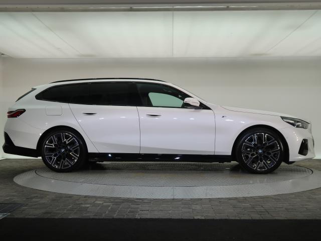 ＢＭＷ ５シリーズ ５２３ｄ ｘＤｒｉｖｅツーリング Ｍスポーツ 0.7万Km 674.8万円 2025年式[852]の中古車詳細(愛知県)