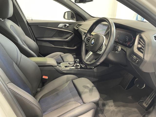 ＢＭＷ １シリーズ １１８ｉ Ｍスポーツ 1.8万Km 290.0万円 2022年式[596]の中古車詳細(愛知県)