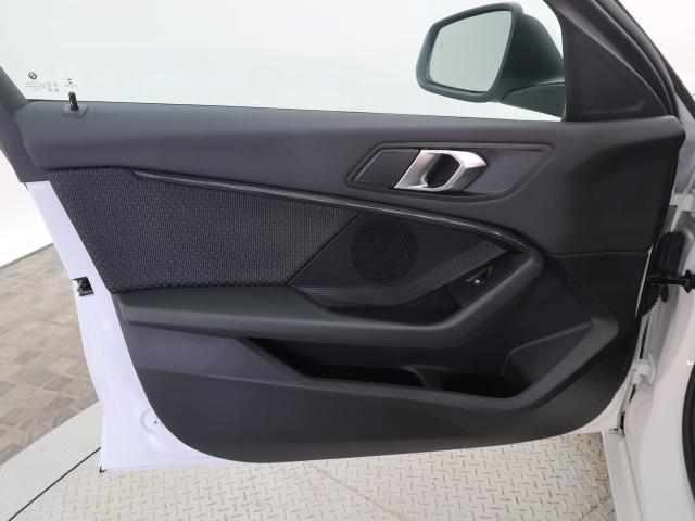 ＢＭＷ １シリーズ １１８ｉ プレイ 1.8万Km 219.8万円 2022年式[556]の中古車詳細(愛知県)