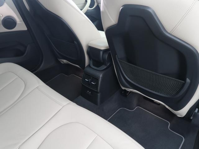 ＢＭＷ Ｘ１ ｓＤｒｉｖｅ １８ｉ ｘライン 2.3万Km 299.8万円 2019年式[048]の中古車詳細(愛知県)