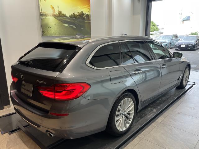 ＢＭＷ ５シリーズ ５２３ｄツーリング ラグジュアリー 4万Km 250.0万円 2018年式[453]の中古車詳細(愛知県)