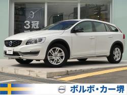 V60 クロスカントリー D4 SEの中古車画像