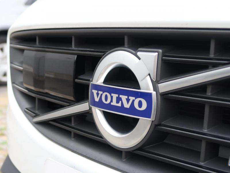 ボルボ ｖ６０ ｔ４ ｒデザイン 3 12万km 1 777 000円 491 大阪府のボルボ カー 香里園 大阪府