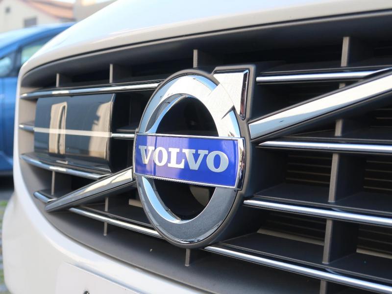 ボルボ ｓ６０ ｄ４ ｓｅ 2 79万km 1 9 000円 958 大阪府のボルボ カー 香里園 大阪府