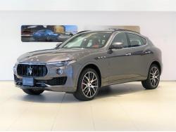 レヴァンテ ベースグレードの中古車画像