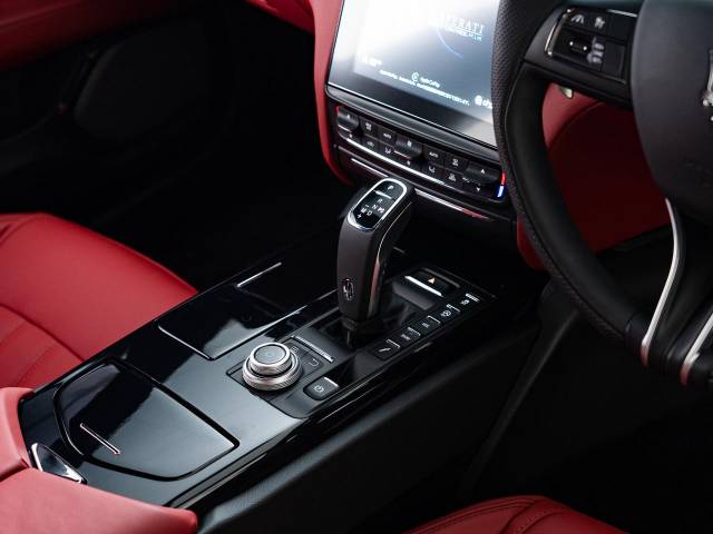 マセラティ クアトロポルテ ＧＴ Ｓ グランスポーツ 200Km 1,799.9万円(愛知県)[172]の中古車詳細