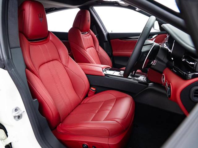 マセラティ クアトロポルテ ＧＴ Ｓ グランスポーツ 200Km 1,799.9万円(愛知県)[172]の中古車詳細