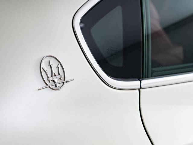 マセラティ クアトロポルテ ＧＴ Ｓ グランスポーツ 200Km 1,799.9万円(愛知県)[172]の中古車詳細