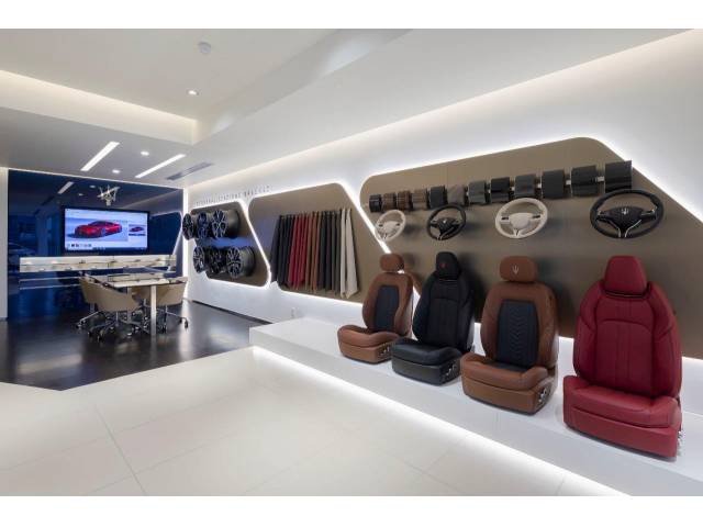 マセラティ クアトロポルテ ＧＴ Ｓ グランスポーツ 200Km 1,799.9万円(愛知県)[172]の中古車詳細