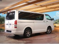 ハイエースバン 特別 限定 スーパーｇｌ ダークプライム トヨタ ４at のカタログ詳細情報 新車 中古車の ネクステージ