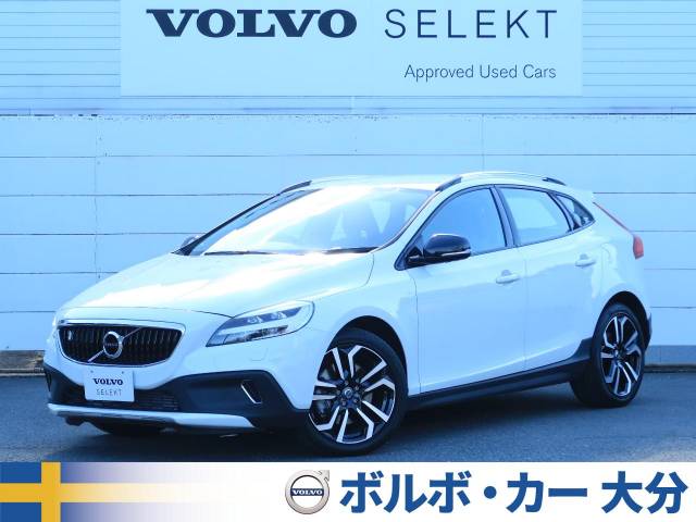ｖ４０ クロスカントリー ｔ５ ａｗｄ サマム ボルボ ８at のカタログ詳細情報 新車 中古車の ネクステージ