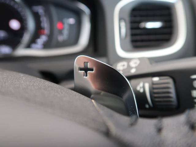 ボルボ ｖ６０ ｄ４ タック 2 16万km 2 3 000円 805 大阪府のボルボ カー 香里園 大阪府