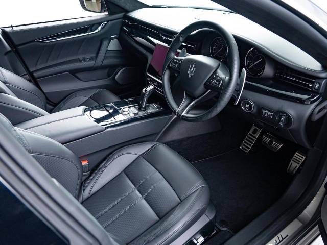 マセラティ クアトロポルテ モデナ 0.3万Km 1,164.3万円 2021年式[422]の中古車詳細(愛知県)