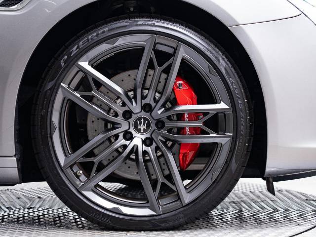 マセラティ クアトロポルテ モデナ 0.3万Km 1,164.3万円 2021年式[422]の中古車詳細(愛知県)