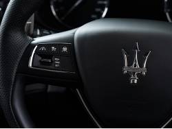 クアトロポルテ トロフェオの中古車画像