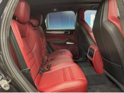 カイエン カイエン ターボの中古車画像