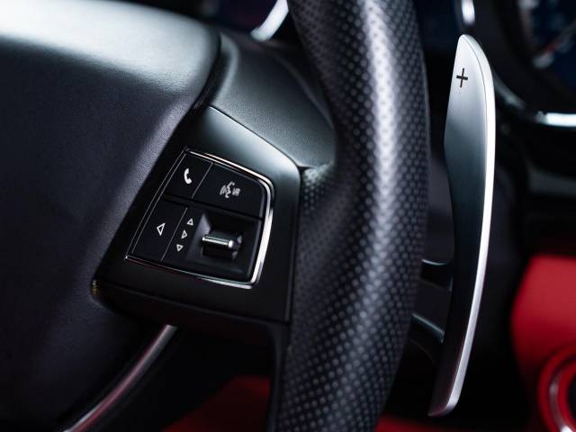 マセラティ クアトロポルテ Ｓ グランスポーツ 2.2万Km 749.9万円(愛知県)[943]の中古車詳細