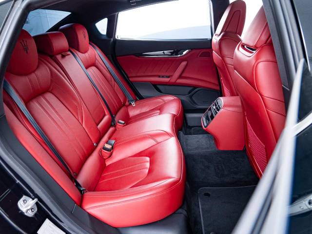 マセラティ クアトロポルテ Ｓ グランスポーツ 2.2万Km 749.9万円(愛知県)[943]の中古車詳細