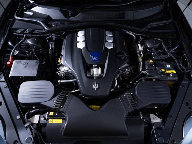 マセラティ クアトロポルテ Ｓ グランスポーツ 2.2万Km 749.9万円(愛知県)[943]の中古車詳細