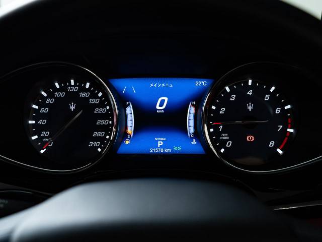 マセラティ クアトロポルテ Ｓ グランスポーツ 2.2万Km 749.9万円(愛知県)[943]の中古車詳細