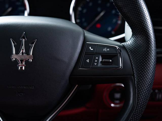 マセラティ クアトロポルテ Ｓ グランスポーツ 2.2万Km 749.9万円(愛知県)[943]の中古車詳細