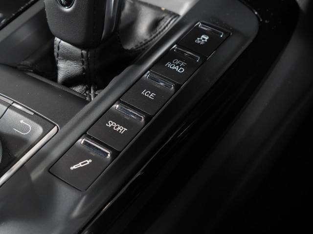 マセラティ レヴァンテ Ｓグランルッソ 3.8万Km 599.1万円(東京都)[111]の中古車詳細