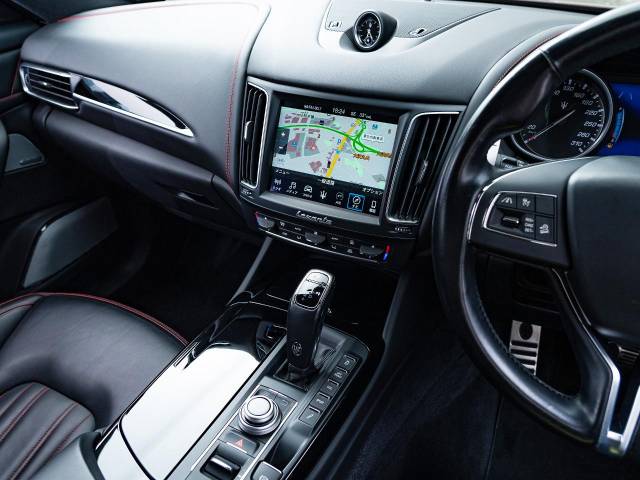 マセラティ レヴァンテ Ｓグランルッソ 3.8万Km 599.1万円(東京都)[111]の中古車詳細