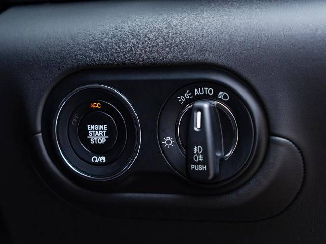 マセラティ レヴァンテ Ｓグランルッソ 3.8万Km 599.1万円(東京都)[111]の中古車詳細