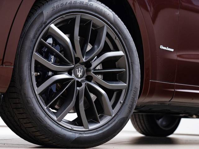 マセラティ レヴァンテ Ｓグランルッソ 3.8万Km 599.1万円(東京都)[111]の中古車詳細