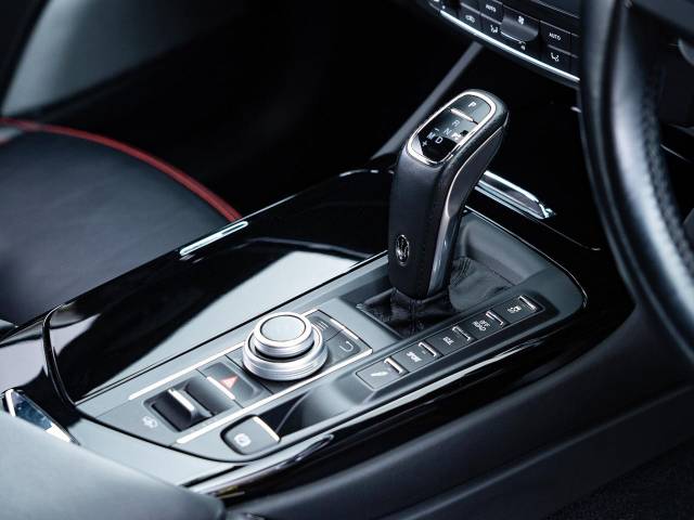 マセラティ レヴァンテ Ｓグランルッソ 3.8万Km 599.1万円(東京都)[111]の中古車詳細