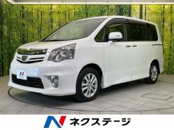 ノア 50周年記念特別仕様車 Si レイッシュ 純正SDナビ バックカメラ 両側パワースライド 禁煙車 Bluetooth再生 スマートキー オートエアコン オートライト ステアリングスイッチ HIDヘッドライト ノア 50周年記念特別仕様車 Si レイッシュ 純正SDナビ バックカメラ 両側パワースライド 禁煙車 Bluetooth再生 スマートキー オートエアコン オートライト ステアリングスイッチ HIDヘッドライトの中古車画像
