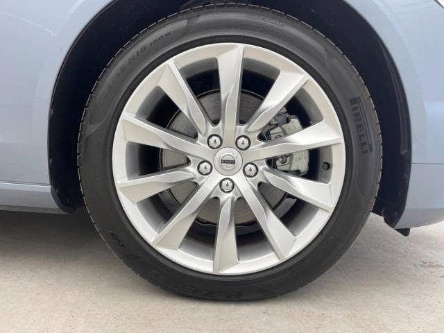 ボルボ Ｓ９０ Ｔ５ モメンタム 0.3万Km (大阪府)[453]の中古車詳細