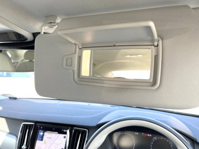 ボルボ Ｓ９０ Ｔ５ モメンタム 0.3万Km (大阪府)[453]の中古車詳細