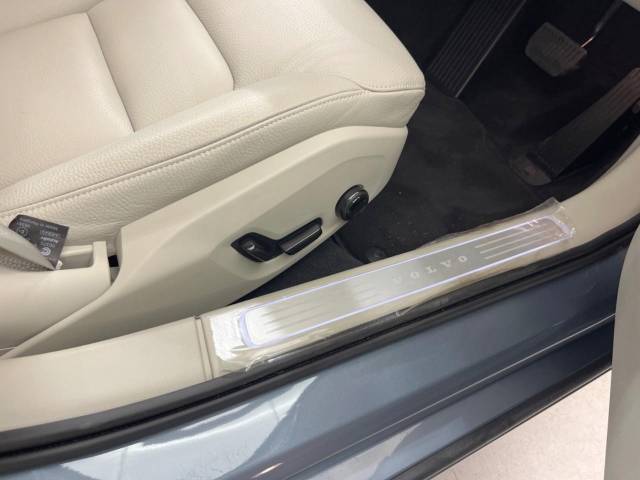 ボルボ Ｓ９０ Ｔ５ モメンタム 0.3万Km (大阪府)[453]の中古車詳細