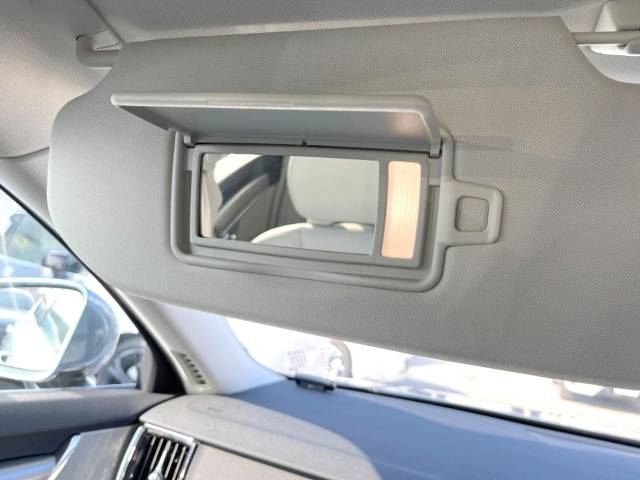 ボルボ Ｓ９０ Ｔ５ モメンタム 0.3万Km (大阪府)[453]の中古車詳細