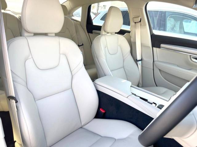 ボルボ Ｓ９０ Ｔ５ モメンタム 0.3万Km (大阪府)[453]の中古車詳細