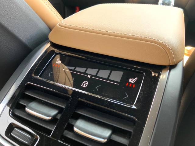 ボルボ Ｓ６０ アルティメット Ｂ４ 30Km (神奈川県)[317]の中古車詳細