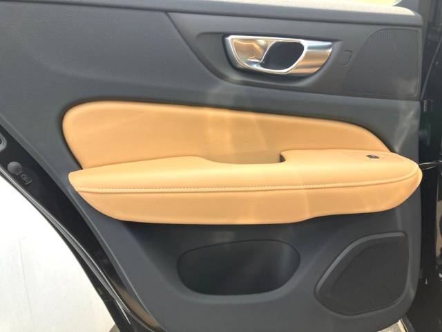 ボルボ Ｓ６０ アルティメット Ｂ４ 30Km (神奈川県)[317]の中古車詳細