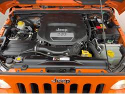 ジープ・ラングラーアンリミテッド オレンジの中古車画像