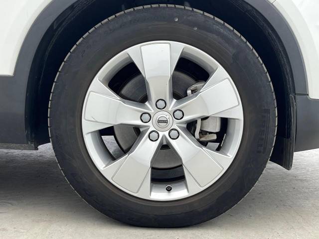 ボルボ ＸＣ４０ Ｔ４ モメンタム 2.8万Km (大阪府)[507]の中古車詳細