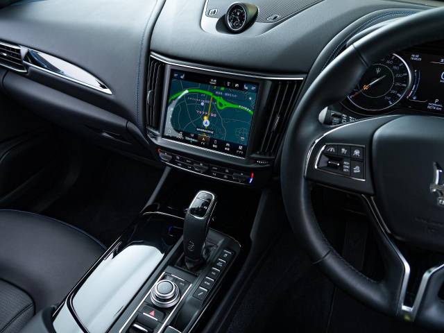 マセラティ レヴァンテ ＧＴハイブリッド 0.7万Km 799.3万円(東京都)[614]の中古車詳細